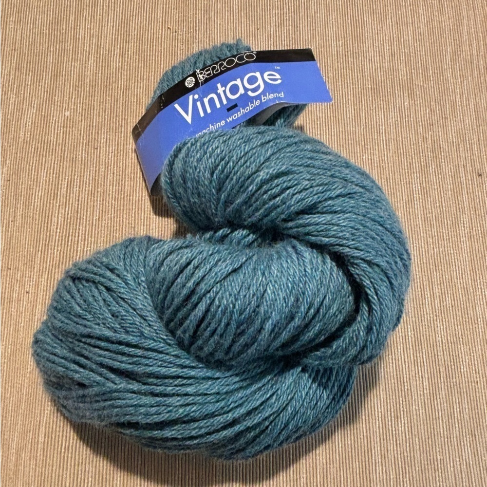 BERROCO Vintage #5194 Breezeway Acrylic Wool  Nylon Blend Yarn NEW with label.